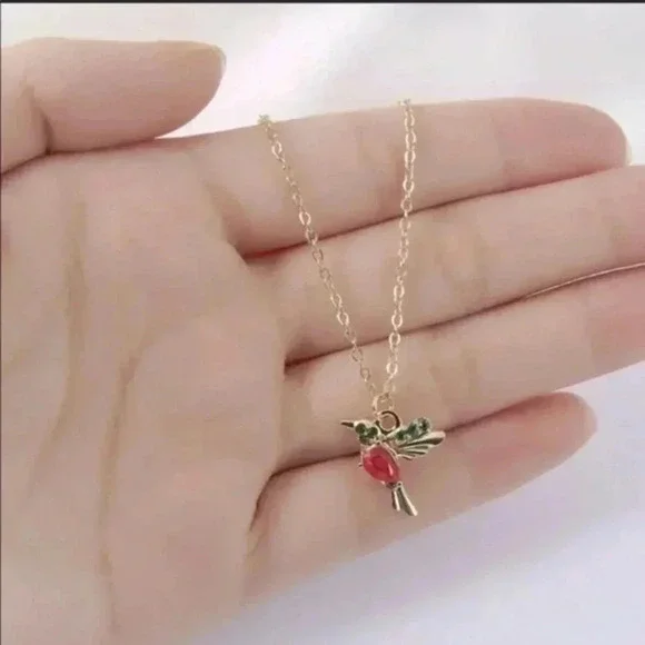Pretty Fuchsia Hummingbird Dainty Gold Necklace NWT