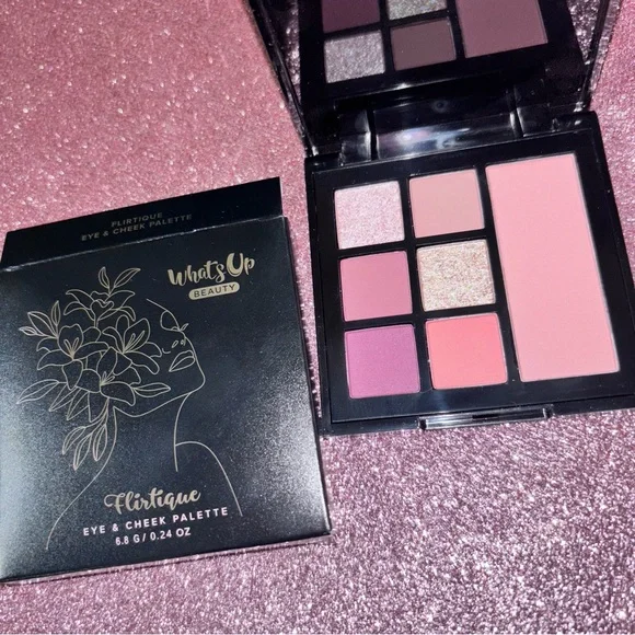 NIB Whats Up Beauty Flirtique Eye & Cheek Palette💝
