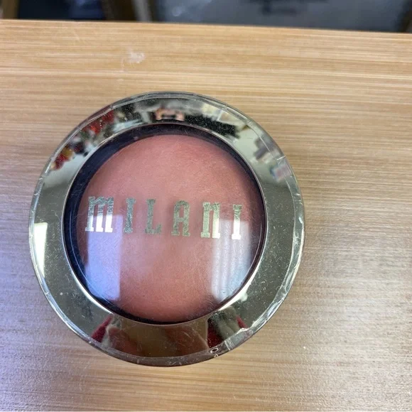Milani Baked Blush - Soft Coral