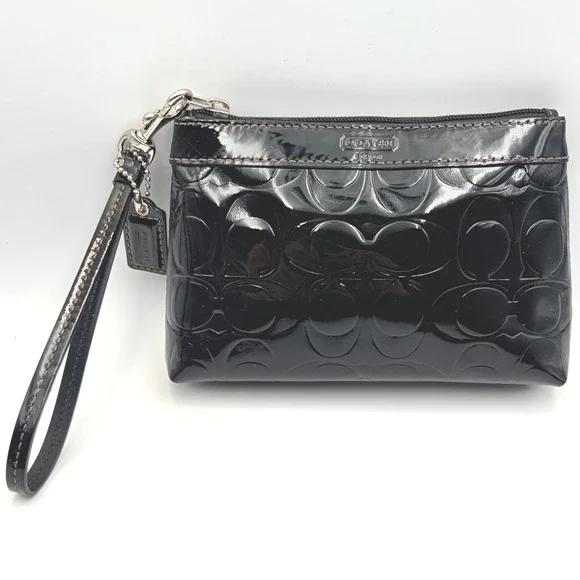 Coach‎ Wristlet Black Patent Leather Signature C Embossed Monogram