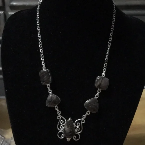 LABRADORITE Sterling Silver Necklace