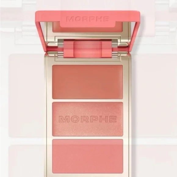 Morphe BEACH BONFIRE Cheek Thrills MULTI FJNISH FACE TRIO Peachy Blush Trio