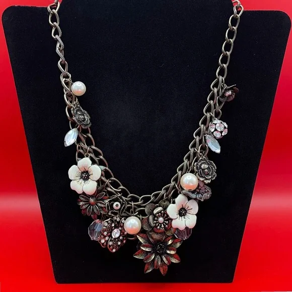 Floral Statement Necklace Antique Gold‎ Tone Faux Pearl Enamel Flowers 22