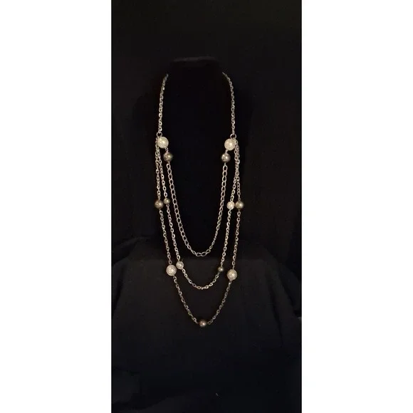 Vintage 3 Strand Gold Tone Net Encased Beads Necklace‎