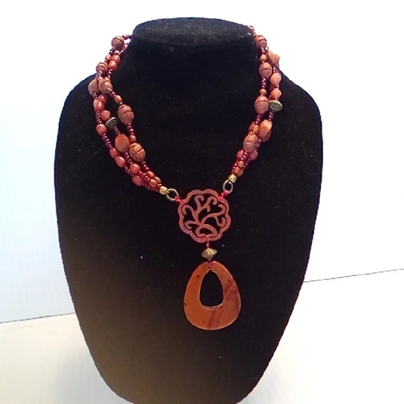 Elegant Brown Beaded Necklace