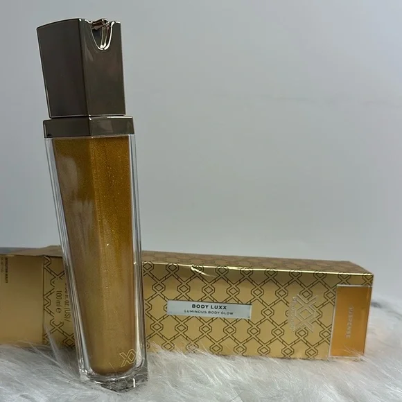 Revolution BODY LUXX‎ luminous body glow