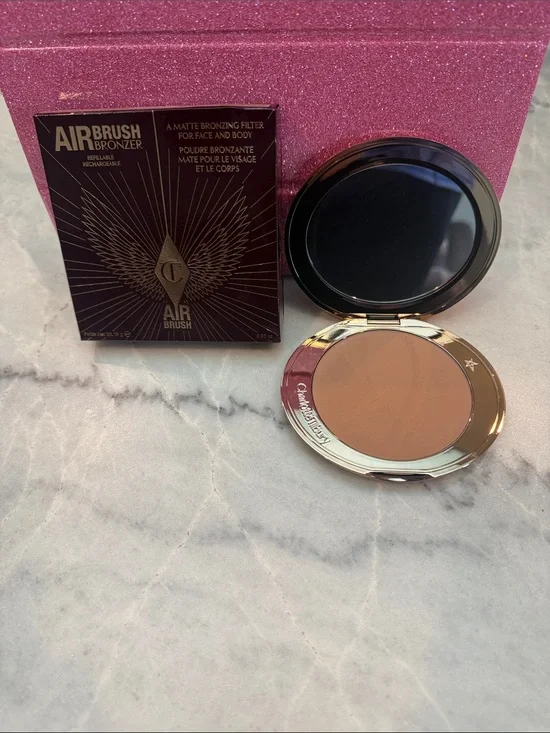 Charlotte Tilbury Airbrush Bronzer - Matte Bronzing Powder 2Medium