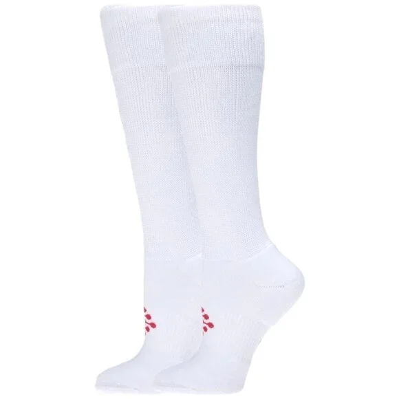 True Energy Infrared Technology Over The Calf Socks Size Small/Medium 2 Pair NEW