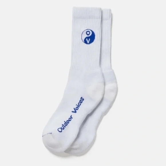 NWT Outdoor Voices Graphic Comfort Plush Crew Sock White / Blue 1 Pair