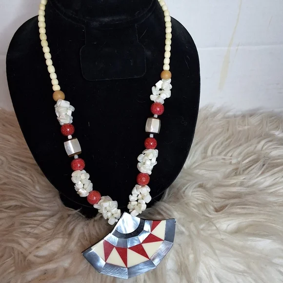 Vintage Mother of Pearl Inlay Fan Necklace