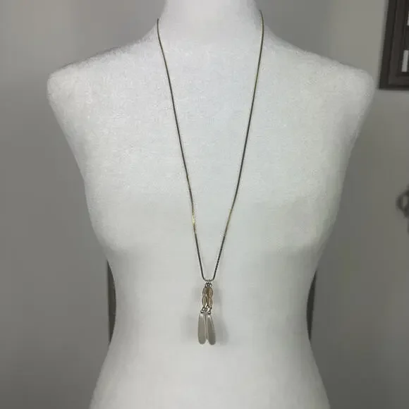 Vintage‎ Gold Tone Necklace with Cream Pearl Teardrop Pendants