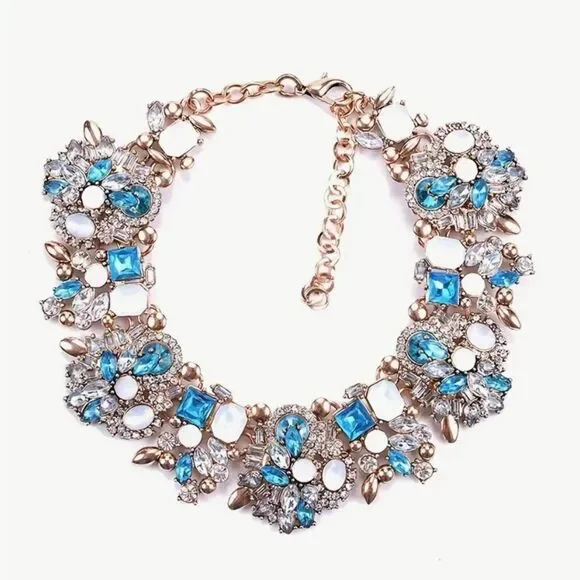 🩵 Stunning & Sparkling multicolored crystal necklace 🩵