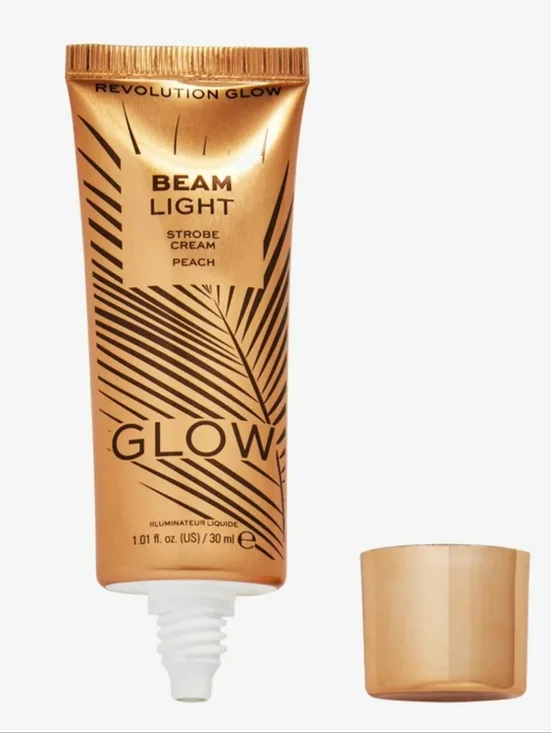 Revolution Beam Light Strobe Cream Peach NIP