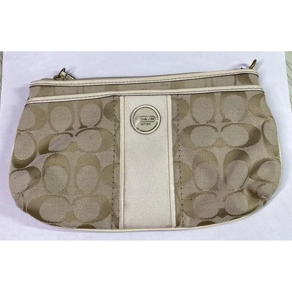 COACH Womens Ivory/Beige Wristlet Wallet Clutch Signature Logo 5.5x9x1