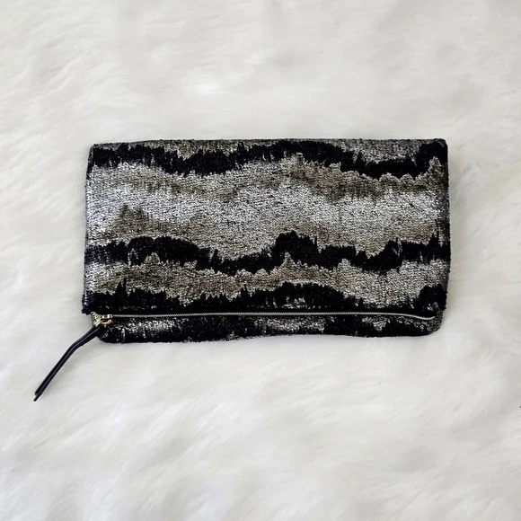 Stella & Dot Metallic Knit Clutch