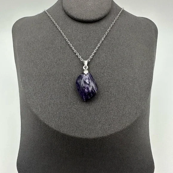 Chaorite Leaf Shaped Pendant Necklace on Copper Bail and Chain