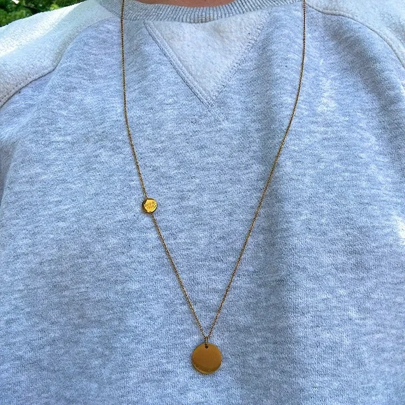 Gold Pendant Necklace