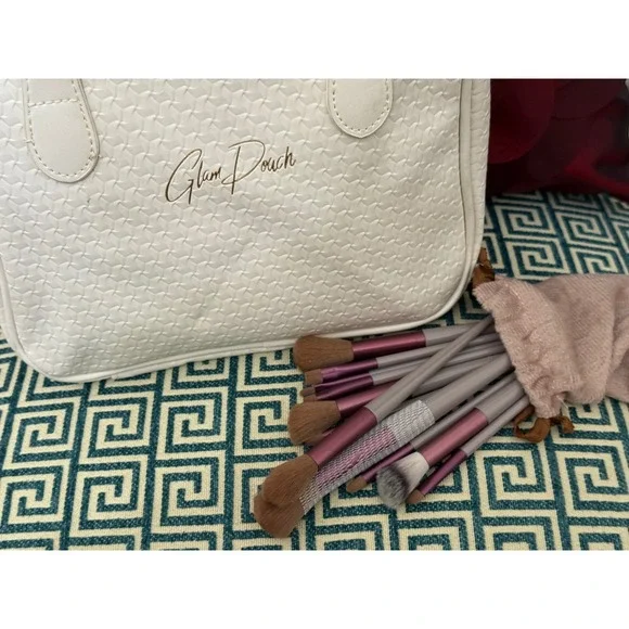Glam Pouch Makeup Bag White Cosmetic Travel‎ Organizer Brush Holder Case