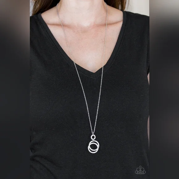 Timeless Trio Necklace