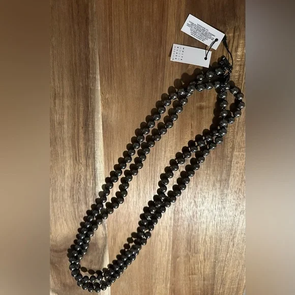 White House black market NWT necklace