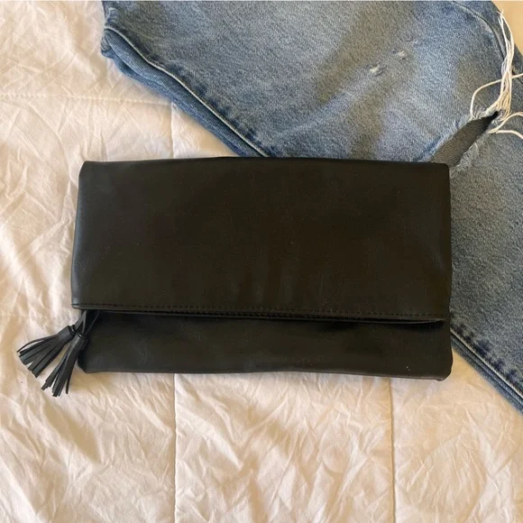 Monat Black Bag Clutch‎