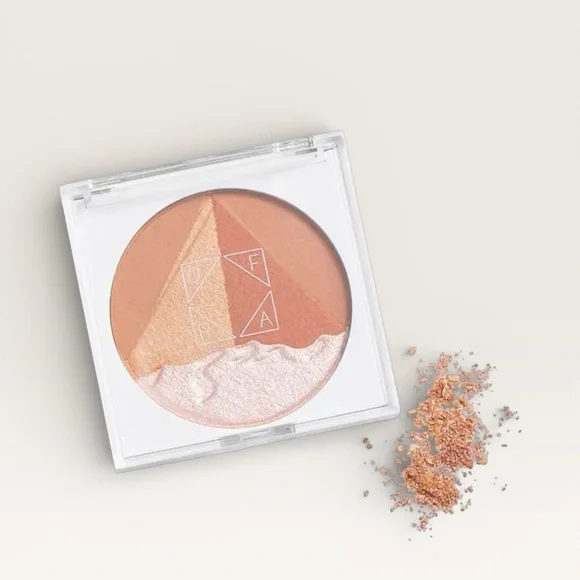 OFRA COSMETICS 3D Pyramid - Egyptian Clay Bronzer 7.0 g