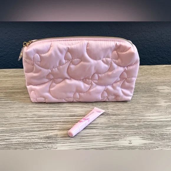 🆕 Estee Lauder Pink Quilted Cosmetic Bag