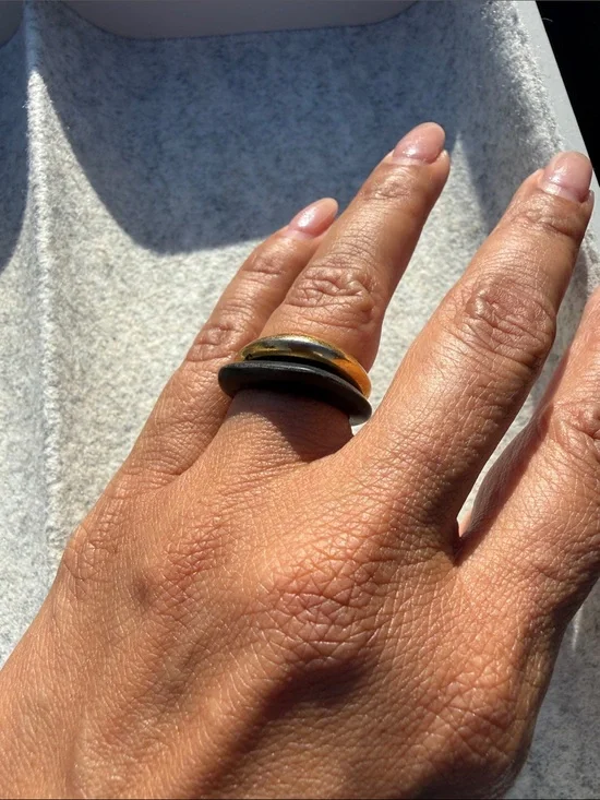 Vintage Australian Brass & Resin Ring Set – Size 7