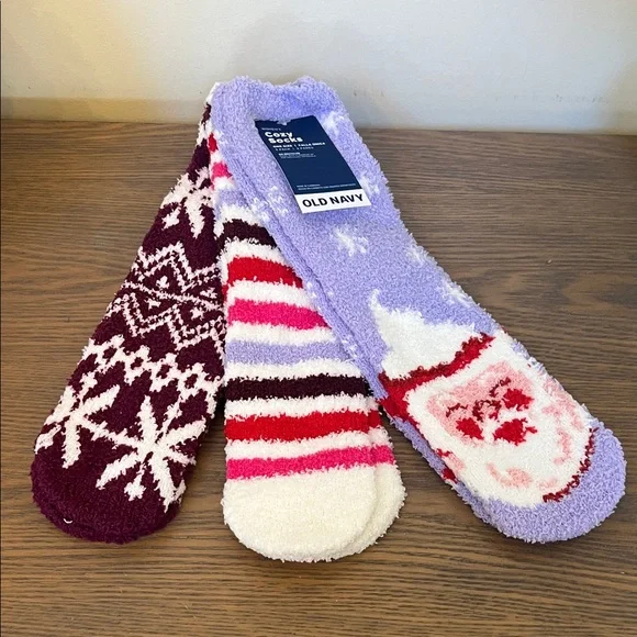 NEW Women’s Old Navy Festive Sock Trio - Purple Mugs/Stripes/Snowflakes