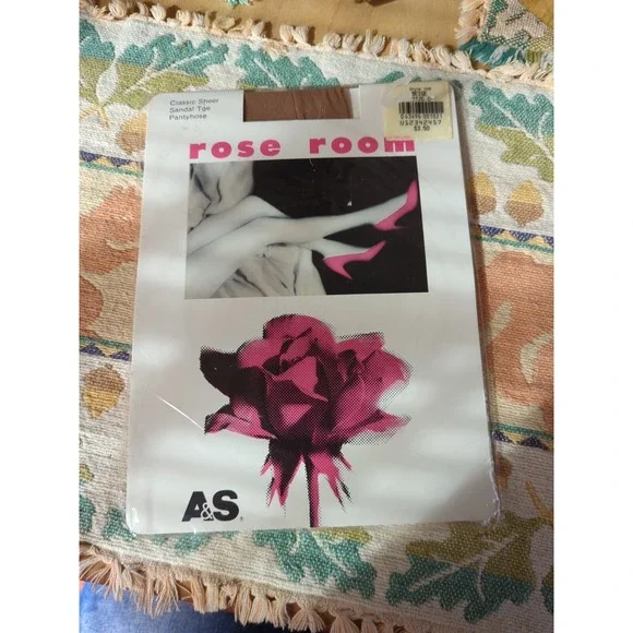 Vintage 80s‎ Rose Room NOS Tights Size A 4'6-5'3 / Up To 125 Lbs. Beige Color
