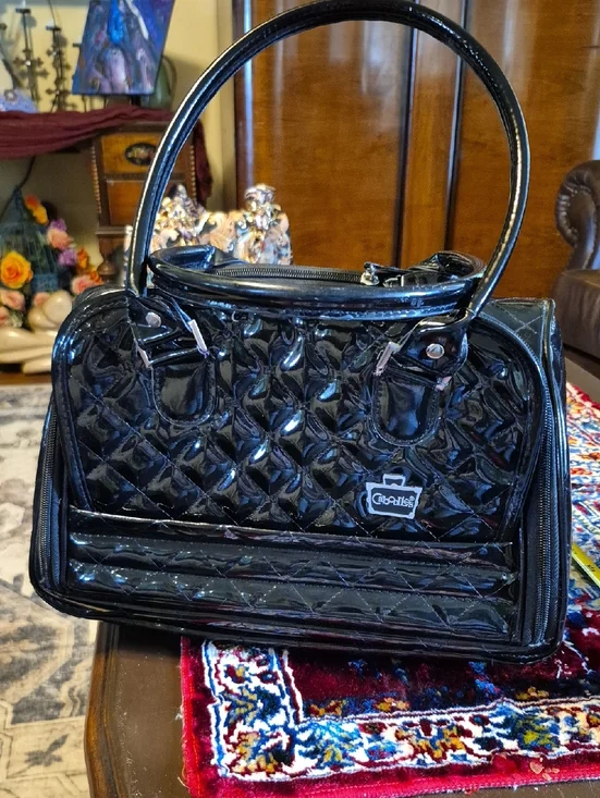 Caboodles Black Quilted Patent Makeup Case Multi Compsrtments.