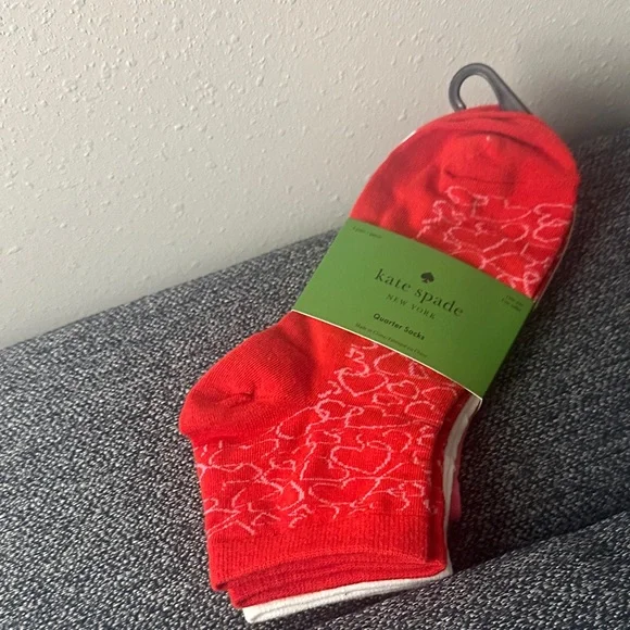 Kate spade set of 3 quarter valentines socks