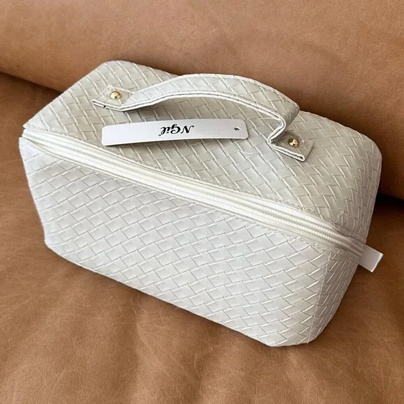 Cream High Capacity Makeup Bag, NWT