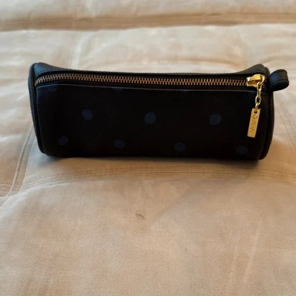 Guerlan Black and Blue Polka Dot Makeup Pouch