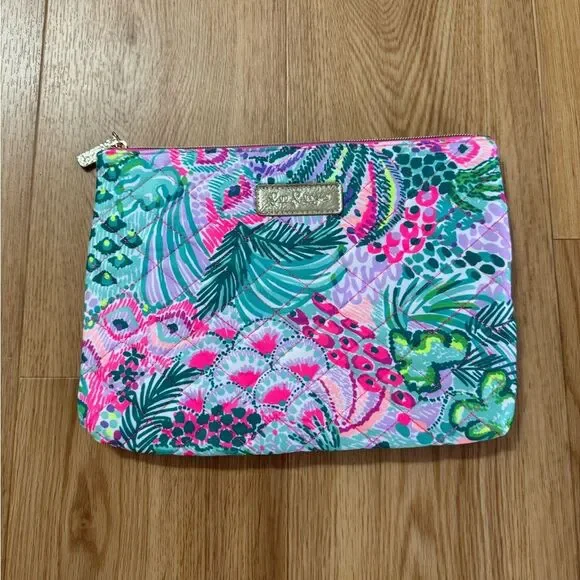 Lilly Pulitzer Quilted Pouch in Banana Split Print GWP Bag Makeup Cosmetics