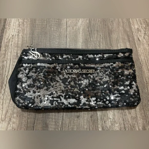 Victorias Secret black sequin pouch wristlet Y2K glam NWOT classy pouch