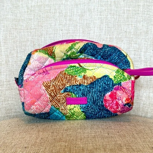 Quilted Floral Patchwork Wristlet Cosmetic Pouch - Pink & Blue EUC