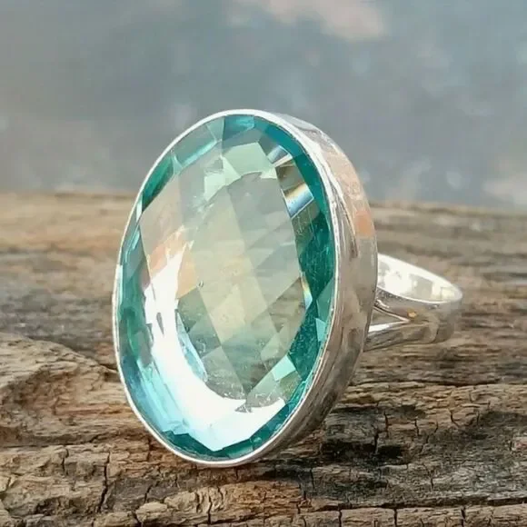 🩶 NEW Stunning fashionable sea foam green CZ ring 🩶