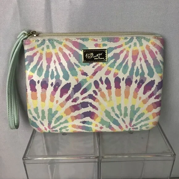 NWOT Betsey Johnson LUV Betsey Make-Up Cosmetic Bag Rainbow Tie-Dye Zip-Up