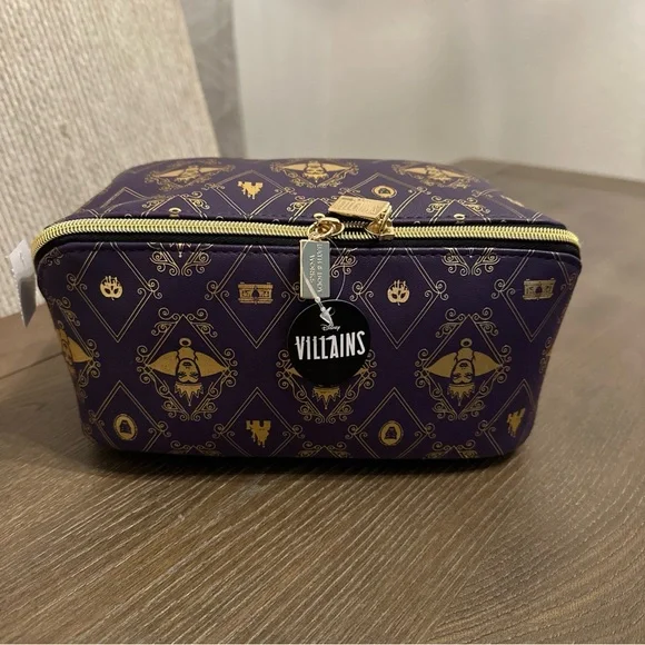Bath & Body‎ Works Disney Villains Evil Queen Cosmetic Makeup Bag Purple & Gold