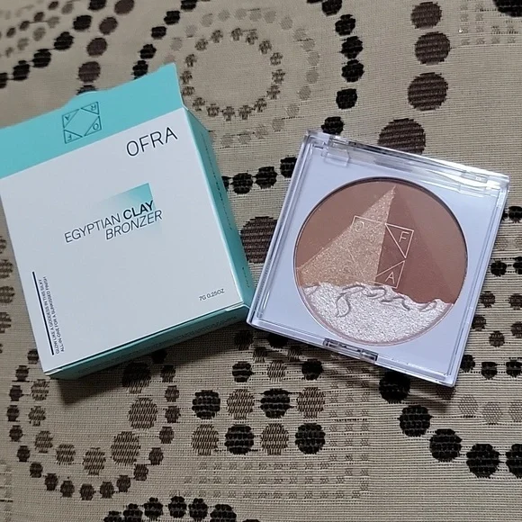 OFRA Cosmetics 3D Pyramid - Egyptian Clay Bronzer 7g
