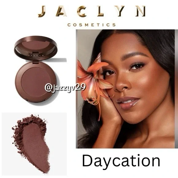 🤎Jaclyn Cosmetics Sun Bathe Pressed Bronzer🤎