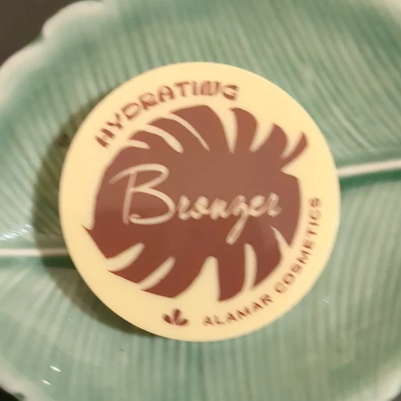 Bronzer