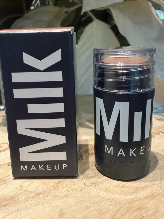 Milk ‘Toasted’ Sculpt Stick Cream Contour