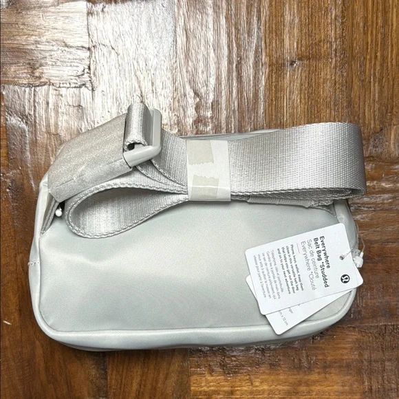 Lululemon Everywhere Belt Bag 1L Crystal Logo Gray NWT Limited Edition