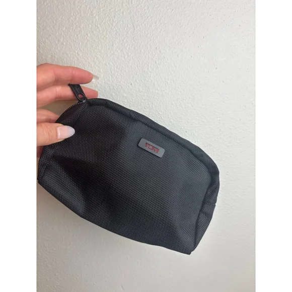 TUMI Black Cosmetic Bag One Size with Red Logo travel designer vacation makeup
