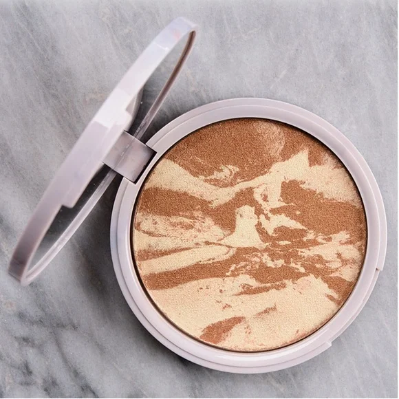 Fenty Chocolate Swiller Toast'd Swirl Bronzer