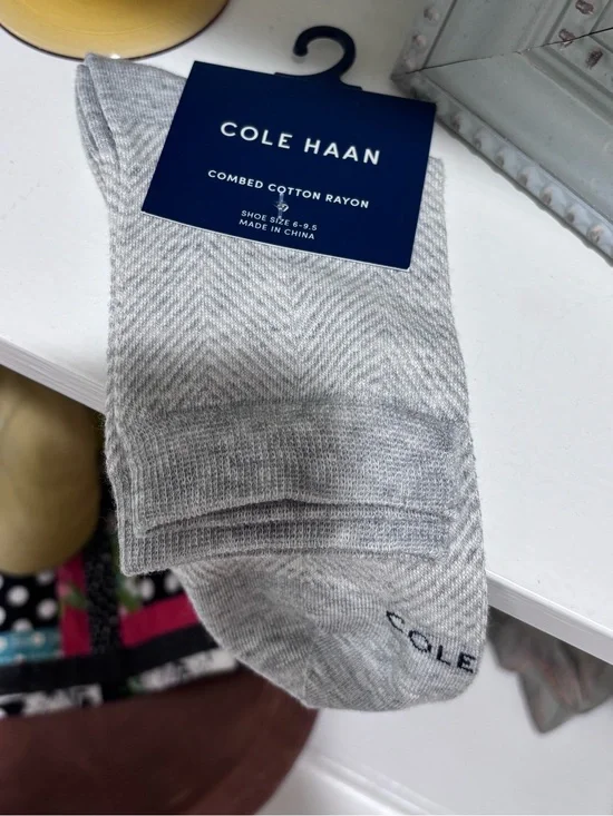 Cole Haan Women’s Grey Combed Cotton Rayon Socks