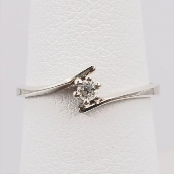 10k Solid White Gold Genuine Round Diamond Solitaire Vintage Ring