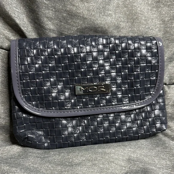 MOR Woven Navy Clutched Style Makeup Cosmetic Carrier 3 zippered pockets